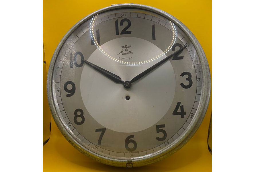 Mauthe Synchron Wall Clock