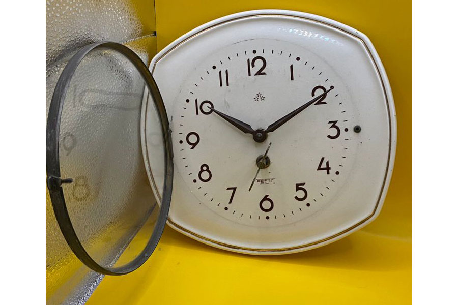 Peter Porcelain Wall Clock