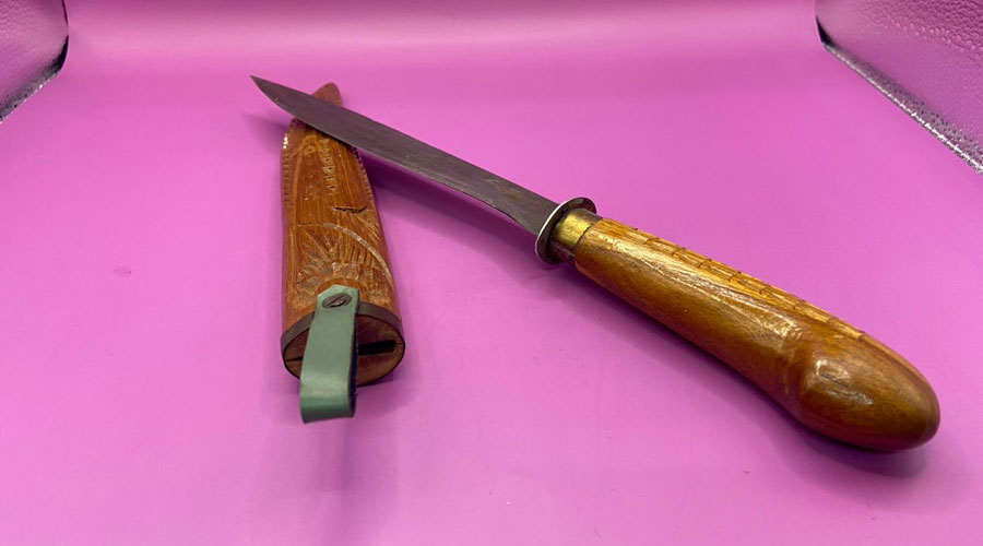 Meed Mor Magical Knife