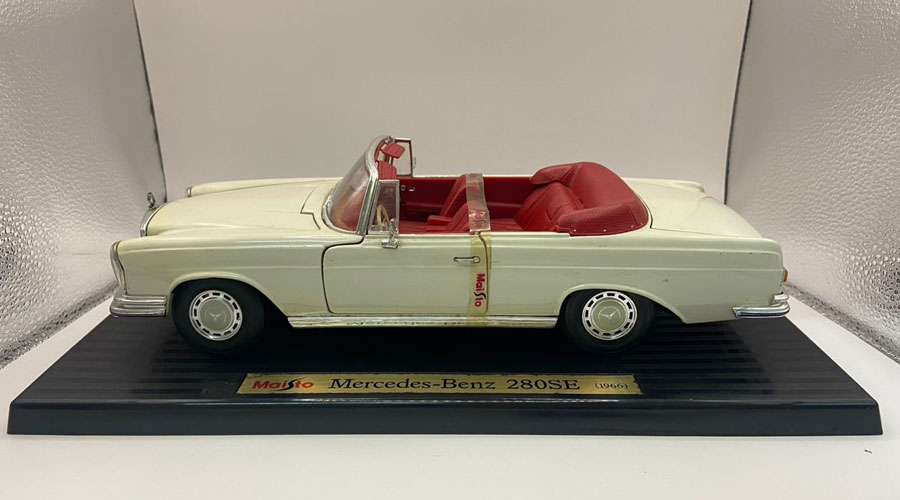 Mercedes Benz 280SE Toy Car (1966)