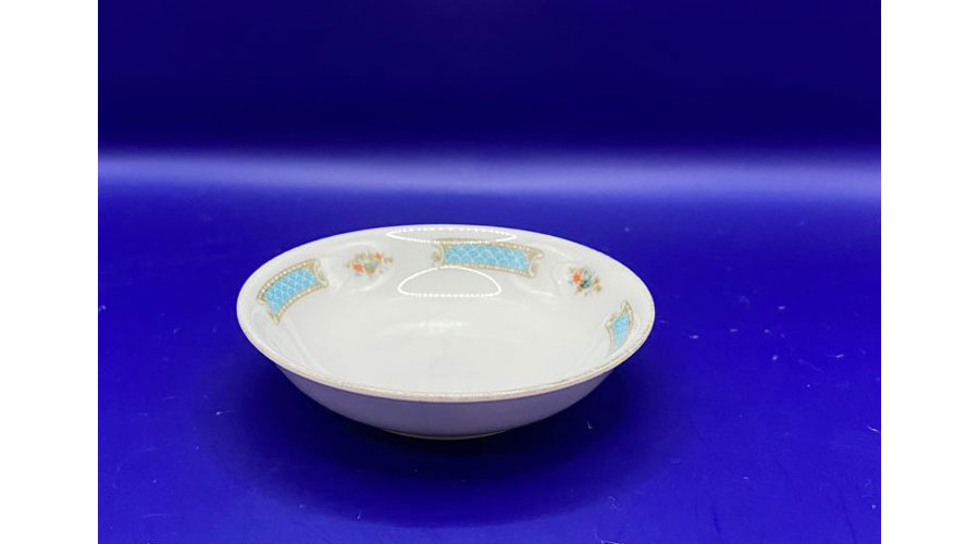 Vintage Traditional Chinese Porcelain Bowl