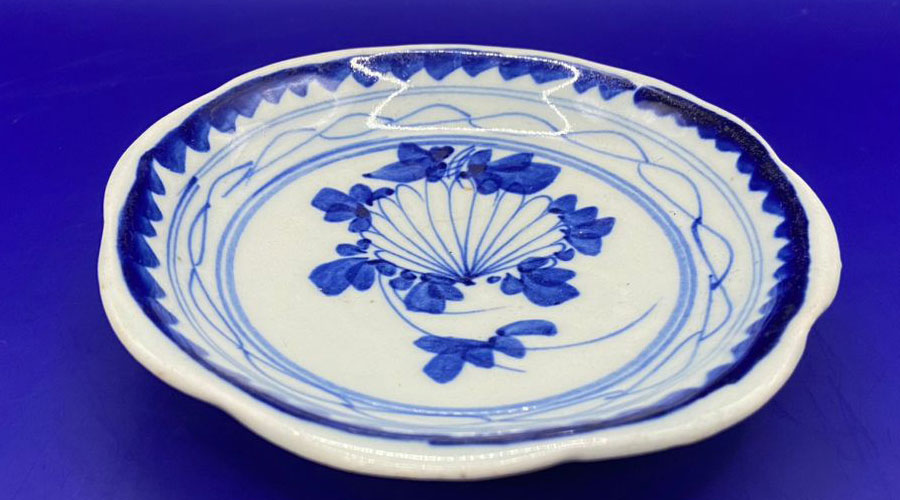 Vintage Chinese Standing Platter