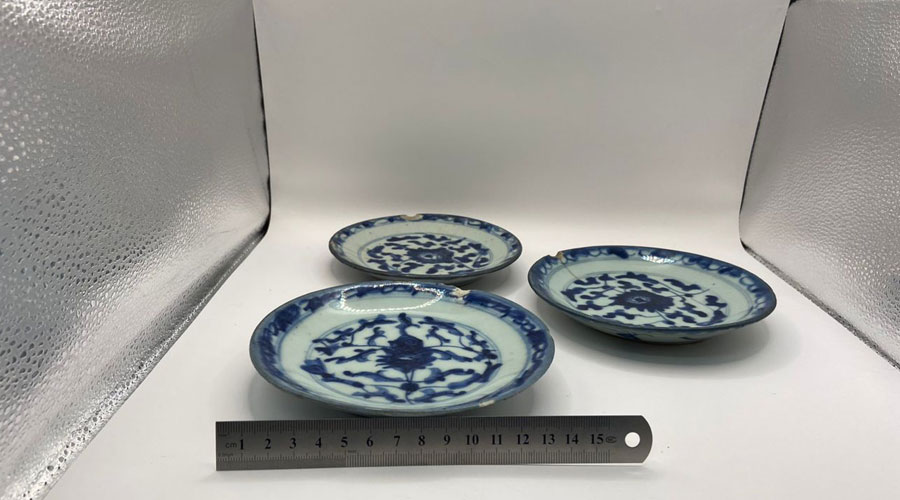 Qing Dynasty Tongzhi Blue White Porcelain Dish